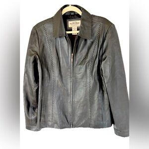 Sonoma Women's black lambskin Leather Jacket size LARGE